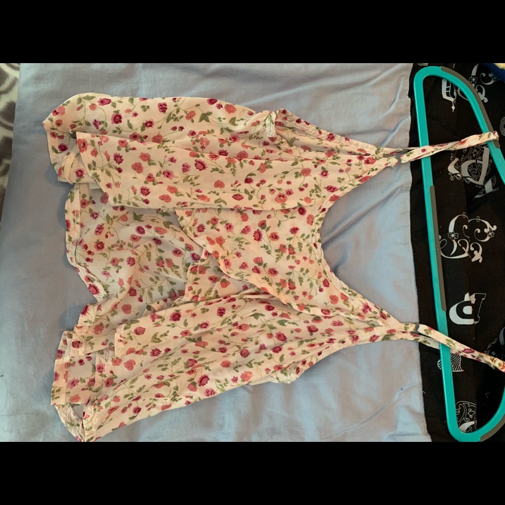 cute pink floral ruffle top (Abercrombie)